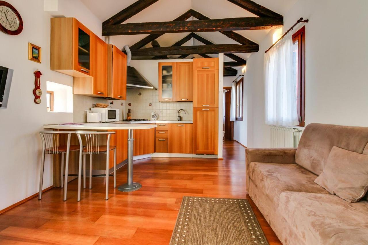 Ramo Venier By Halldis * Venice