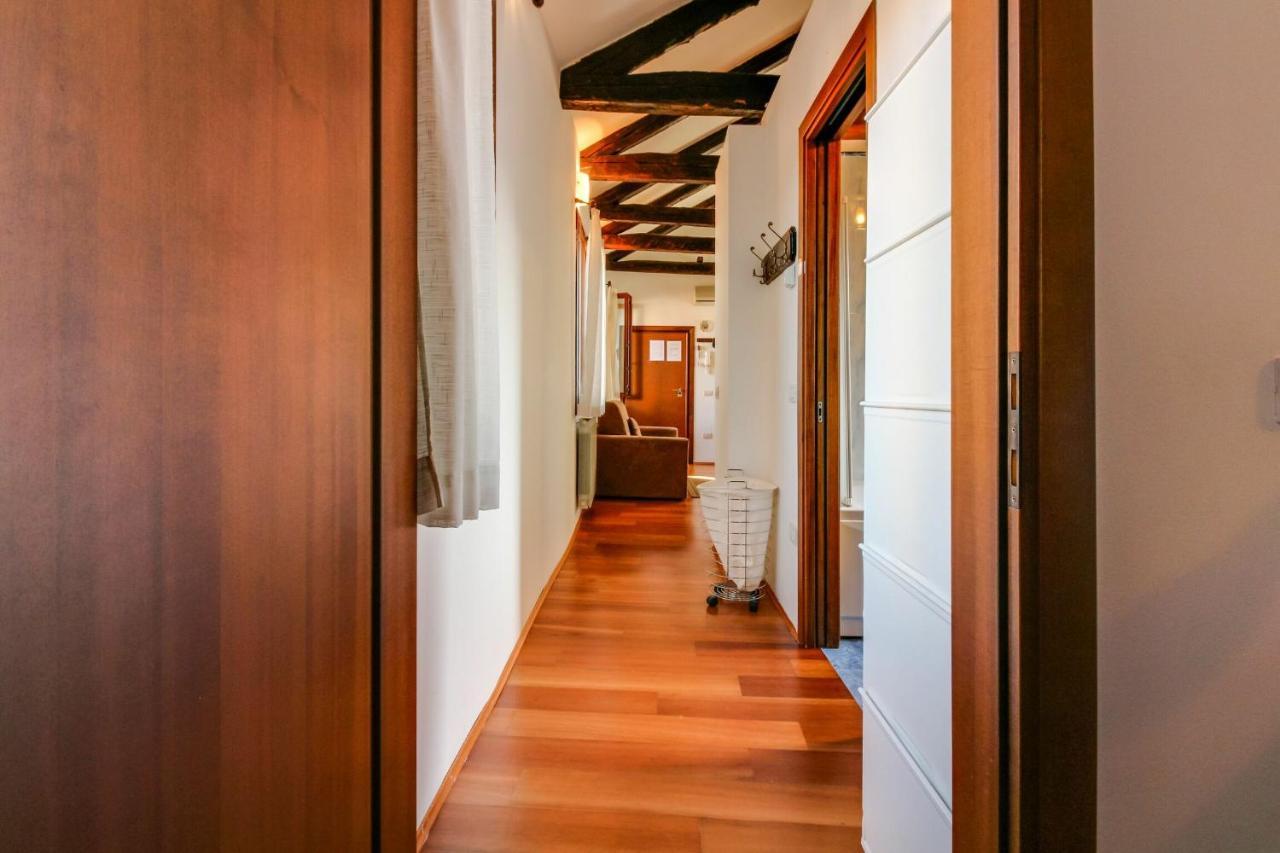 Ramo Venier By Halldis * Venice